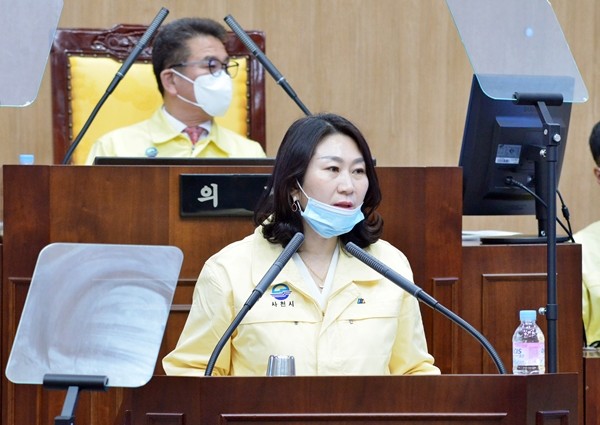 김영애 시의원. (사진=사천시의회)