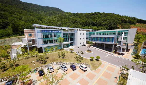 한국폴리텍대학 항공캠퍼스 제4공학관 건물.(사진=항공캠퍼스)