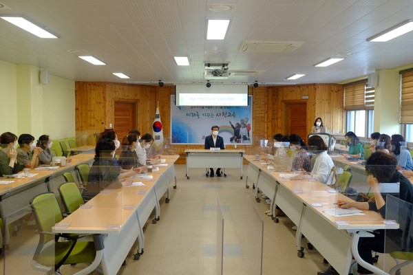 사천교육지원청(교육장 김법곤)이 6월 14일 대회의실에서 Wee 클래스 담당자들과 학생 정신건강 증진 강화사업 협의회를 개최했다. 