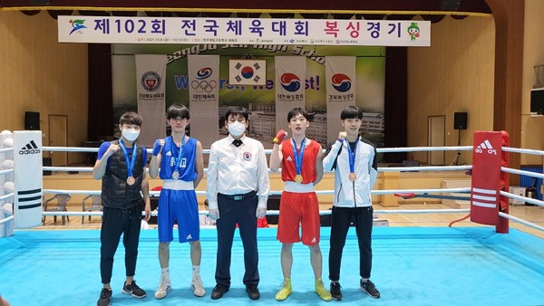 김주완 선수가 복싱에서 금메달을 획득했다. (사진=사천시)