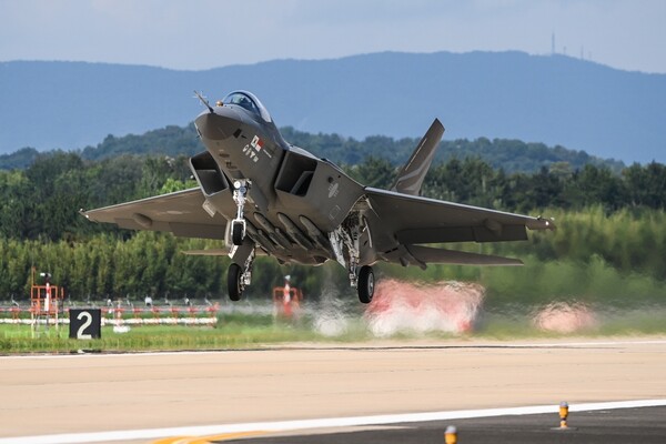 지난 7월 19일 첫 비행에 성공한 한국형 전투기 KF-21 보라매.